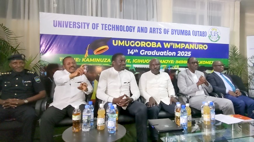 UTAB–Byumba: Umugoroba w’Impanuro wahaye icyerekezo abarangije amasomo mu mwaka wa 2025
