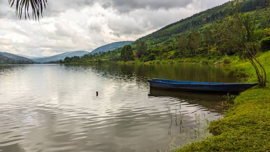 Gicumbi: Abaturiye ikiyaga cya Muhazi barifuza  kuzana ubwato bwambutsa imodoka z'Abahagana