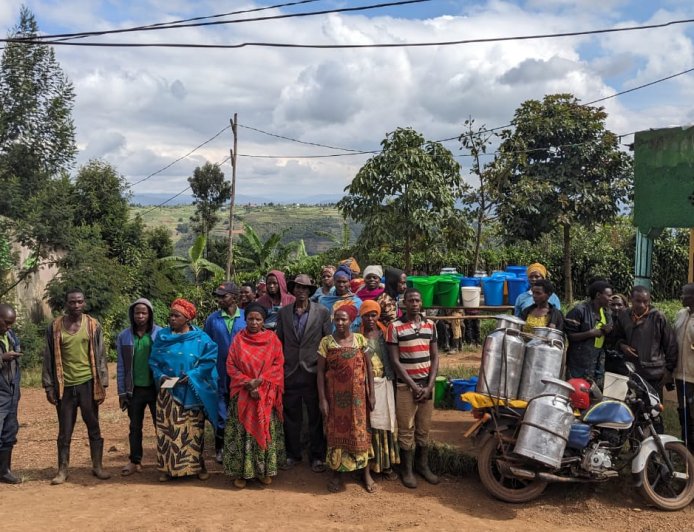 Gicumbi: Umucunda yahagaritswe amata abura aho ajya.