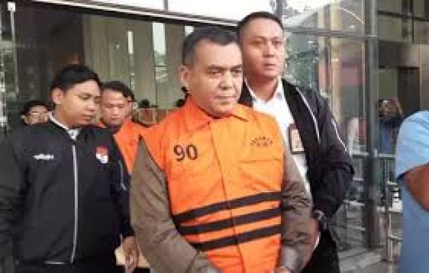 Indonesia: Minisitiri nyuma yo guhatwa ibibazo amasaha icumi yafunzwe.