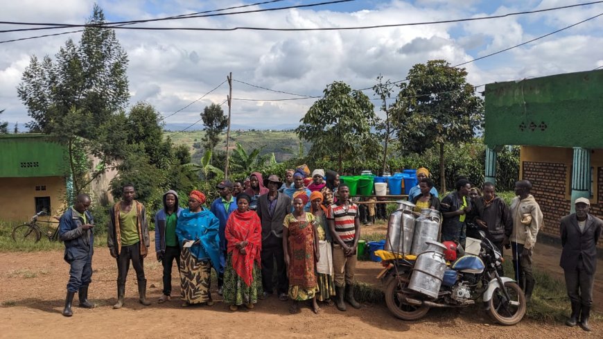 Gicumbi: Umucunda yahagaritswe amata abura aho ajya.