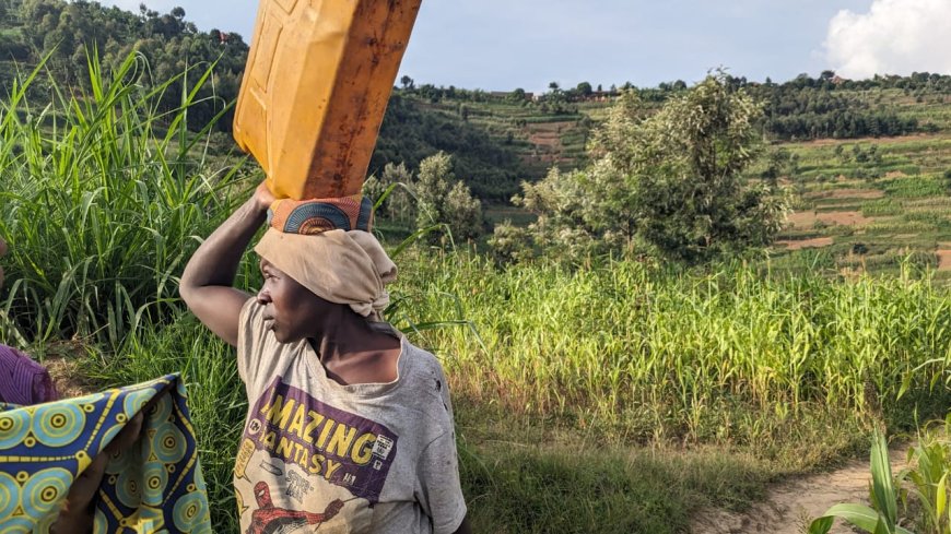 Gicumbi: Mubazi y'amazi n'ikigega byashoye abaturage mu bishanga.
